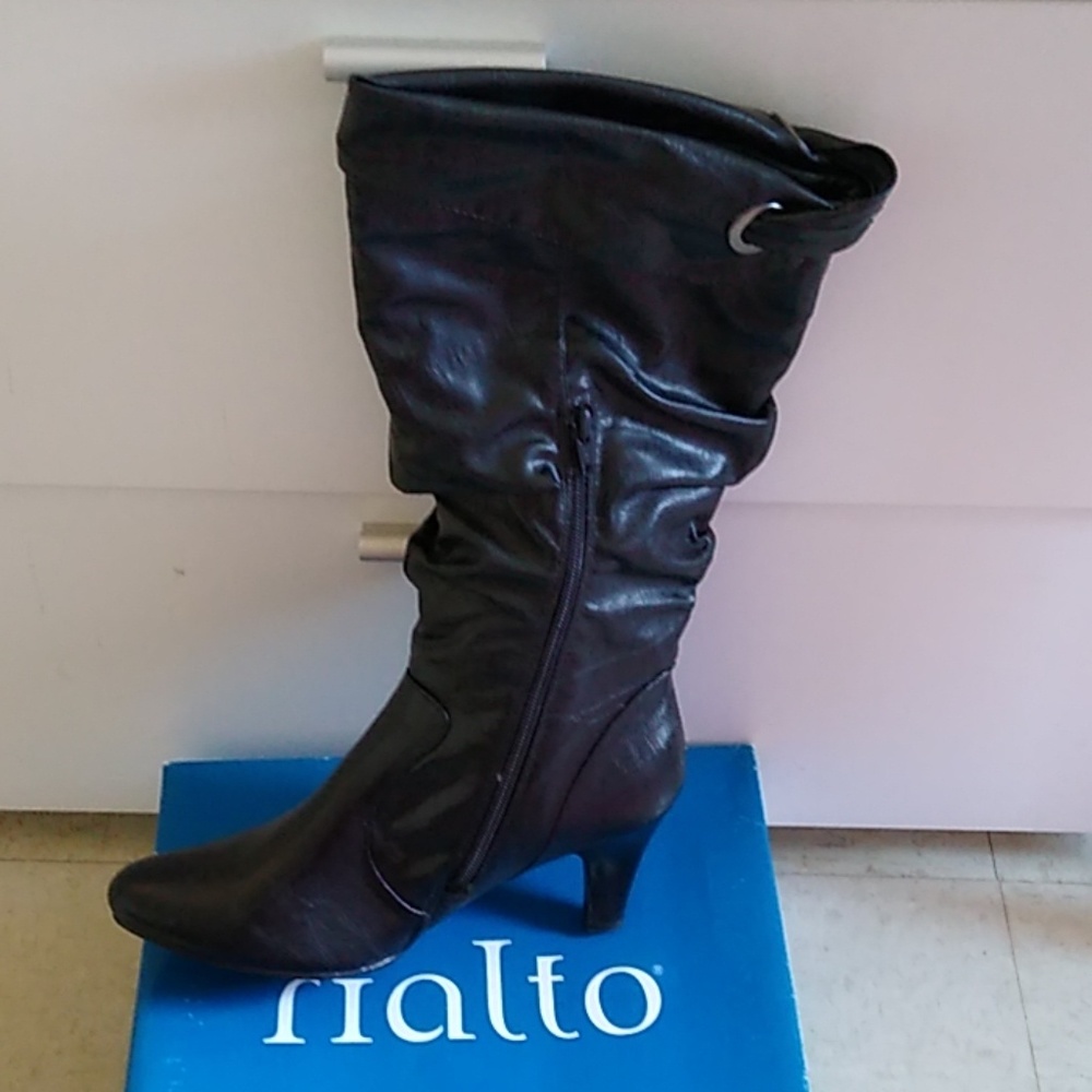Boots - Picture 2 of 2